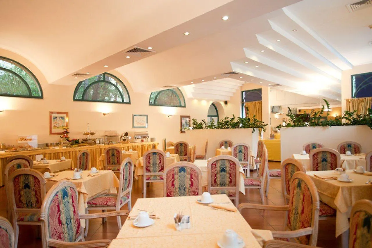**** Hotel Aldrovandi Residence City Suites Rzym Włochy