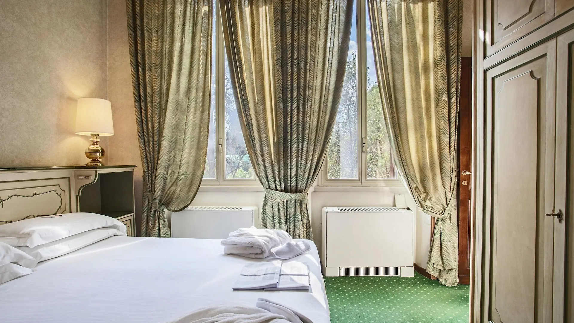 Aldrovandi Residence City Suites Rome 4*,  Italy