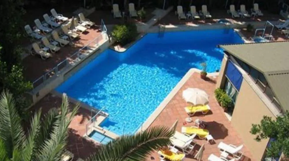 Aldrovandi Residence City Suites Rome 4*,